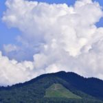 大文字山と入道雲