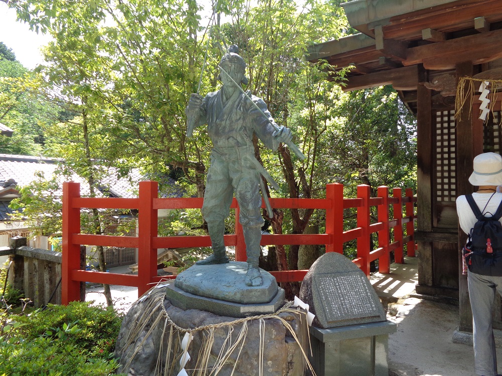 宮本武蔵像